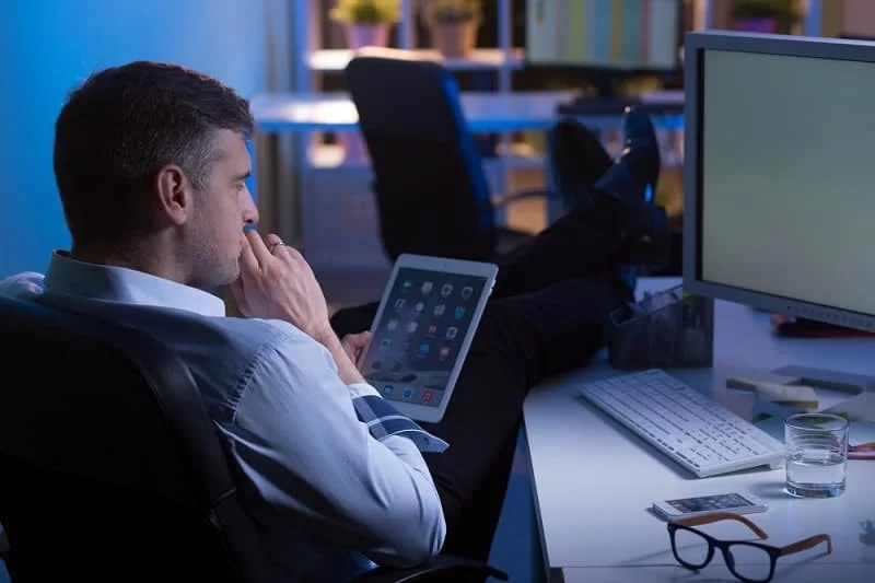 How to Maintain Heart Health While Working Night Shifts — Practical Habits for Long-Term Wellness