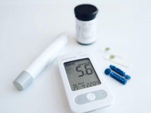 The Role of Probiotics in Managing Blood Sugar and Heart Health: Benefits and Insights