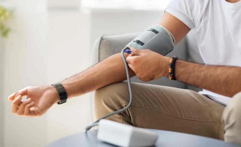 How to Manage Blood Pressure in Hot Weather: Essential Tips for Staying Healthy