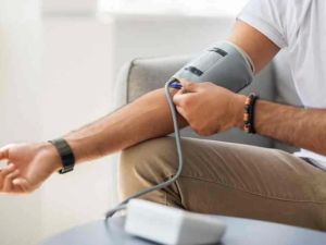 How to Manage Blood Pressure in Hot Weather: Essential Tips for Staying Healthy