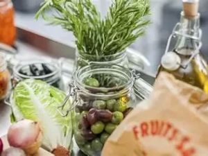 Mediterranean Diet Secrets: Heart-Healthy Foods for Long-Term Protection