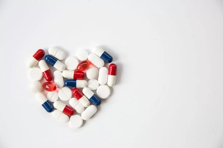 Understanding Statins: Benefits, Risks, and How They Work